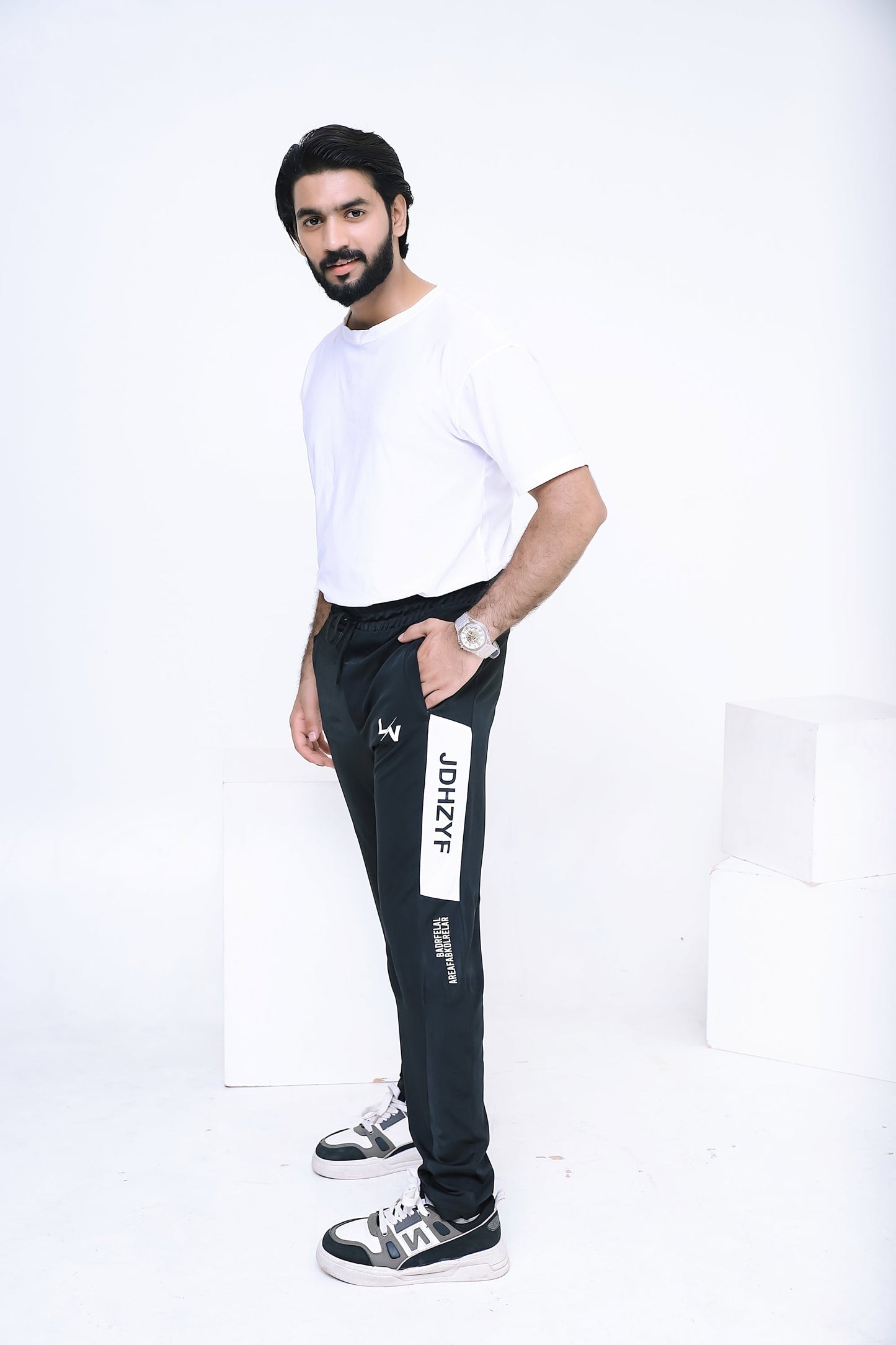 LV PREMIUM 4 WAY STRETCHABLE UNISEX BLACK JDHY TROUSER 009