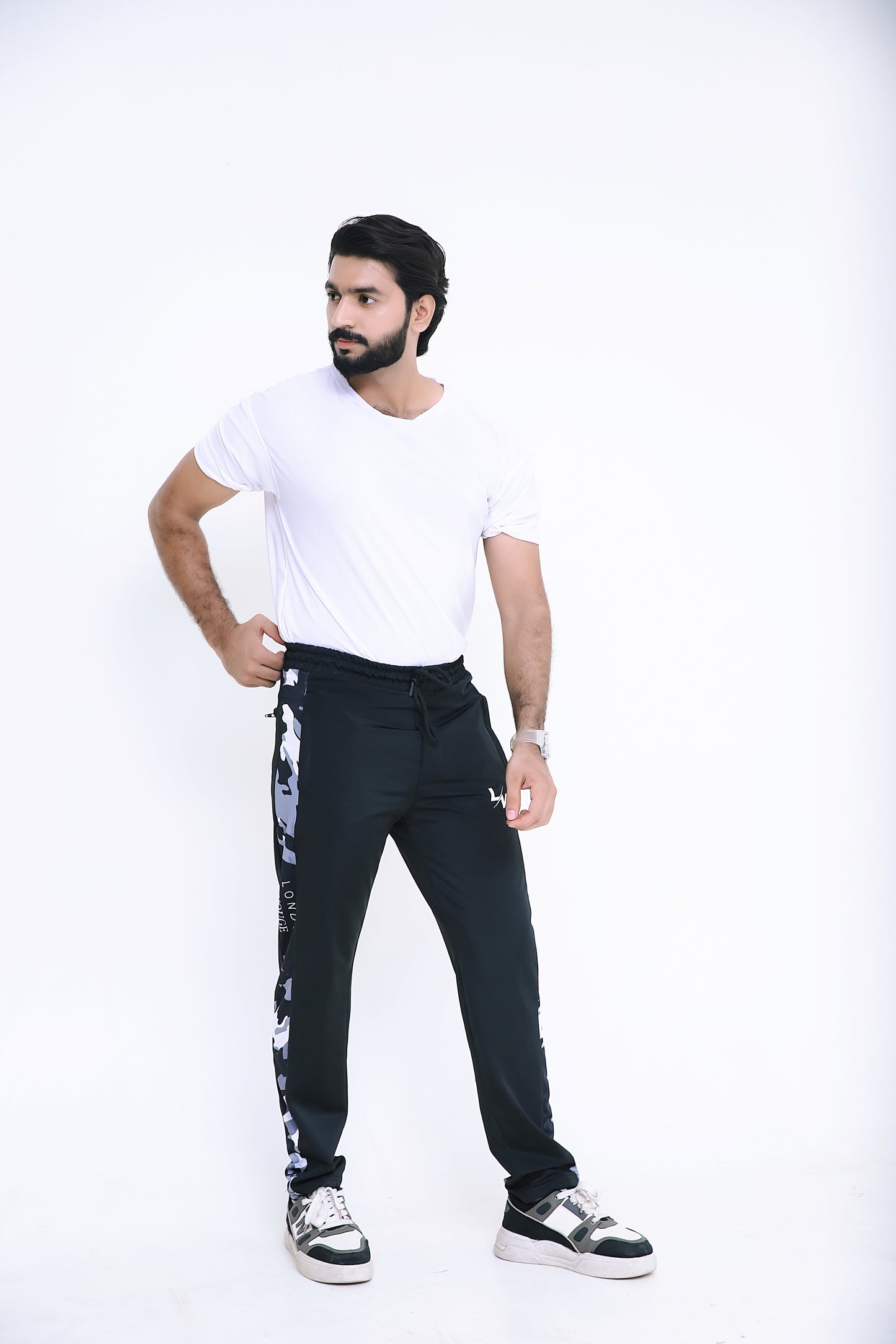 LV PREMIUM 4 WAY STRETCHABLE UNISEX BLACK  CAMO TROUSER 005