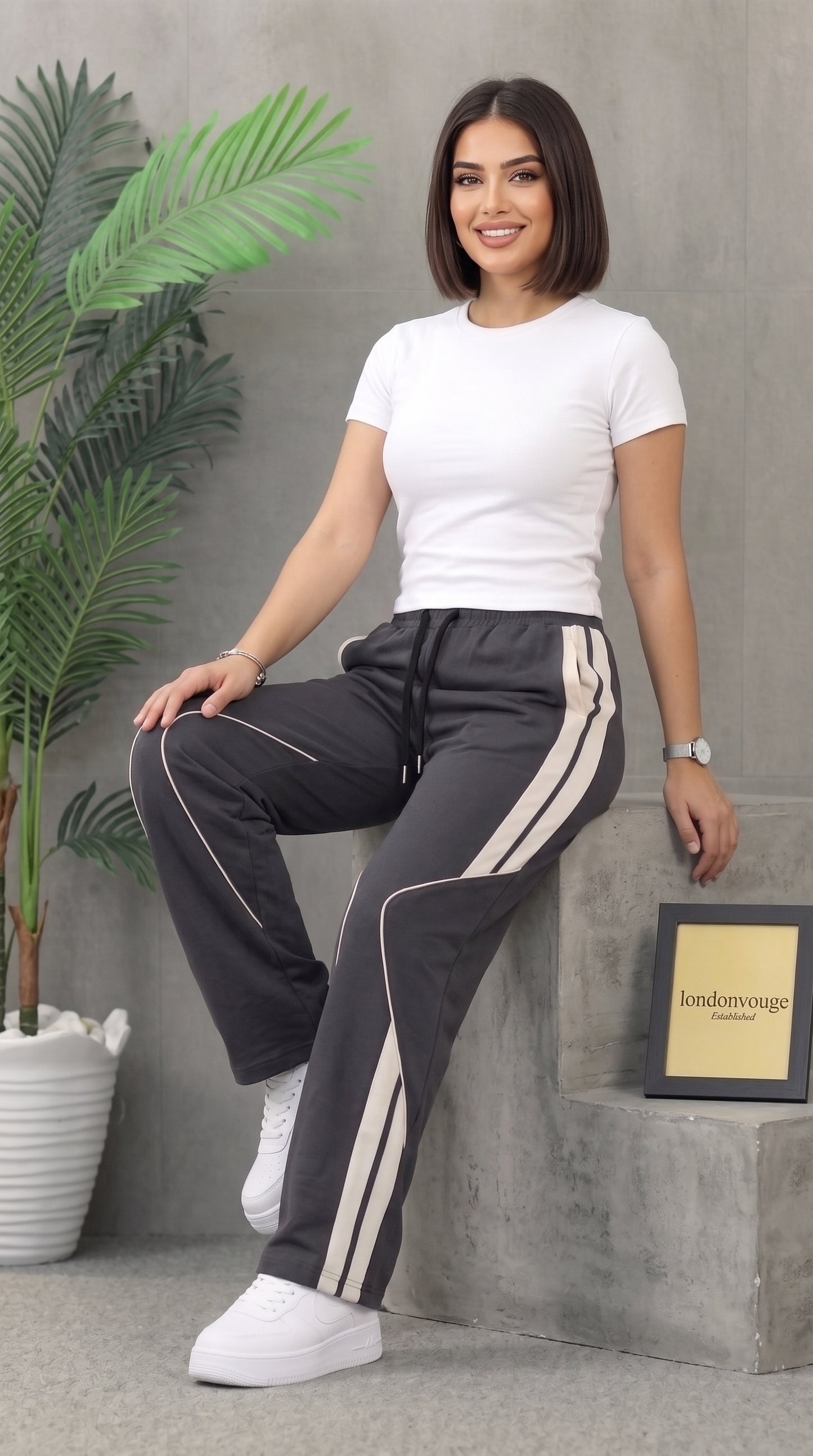 Women's Dark Gray Micro 125 GSM Straight Fit Trouser